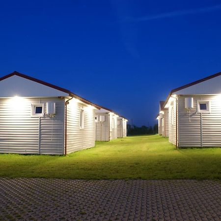 Cuma Camp Villa Sarbinowo Eksteriør billede