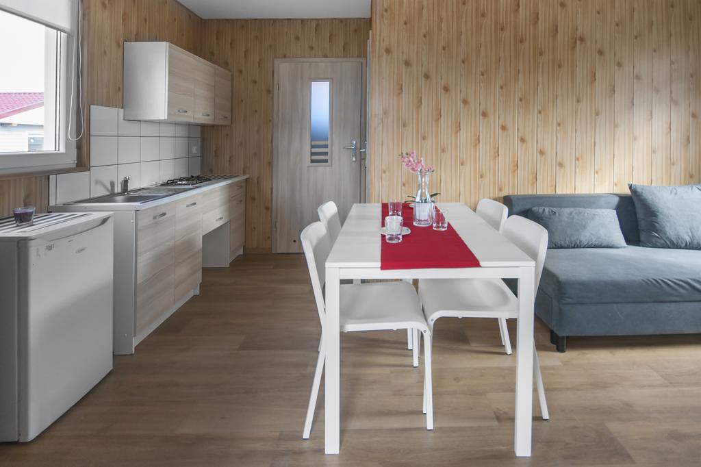 Cuma Camp Villa Sarbinowo Eksteriør billede