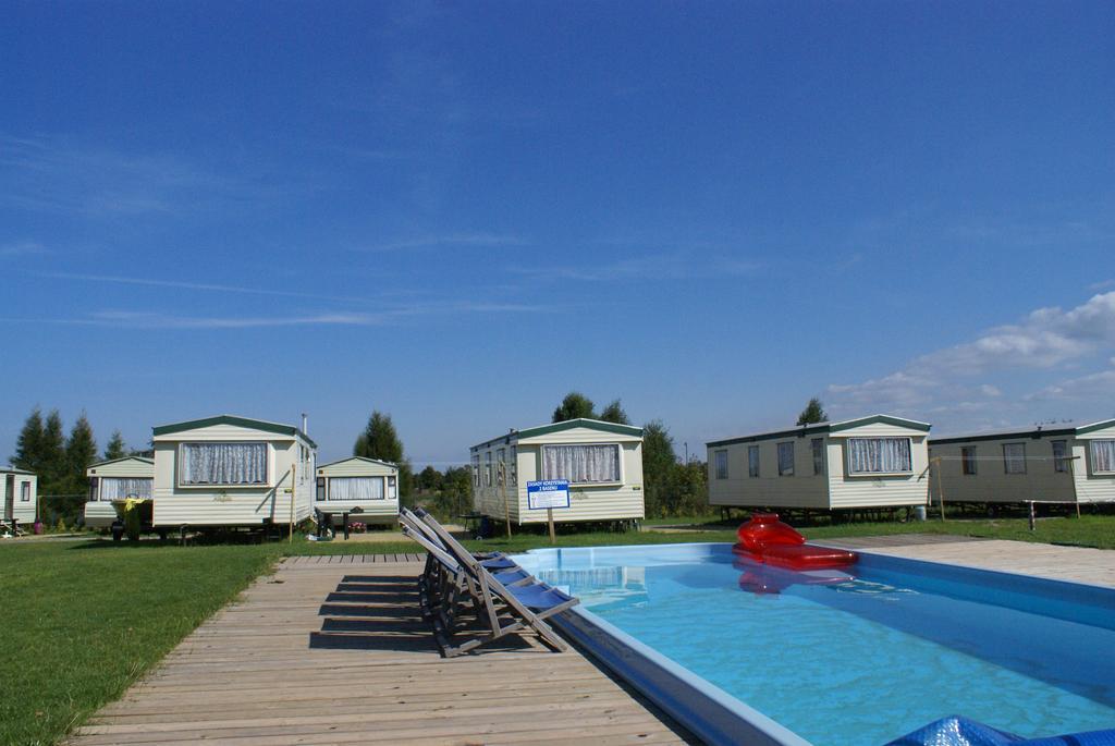 Cuma Camp Villa Sarbinowo Eksteriør billede