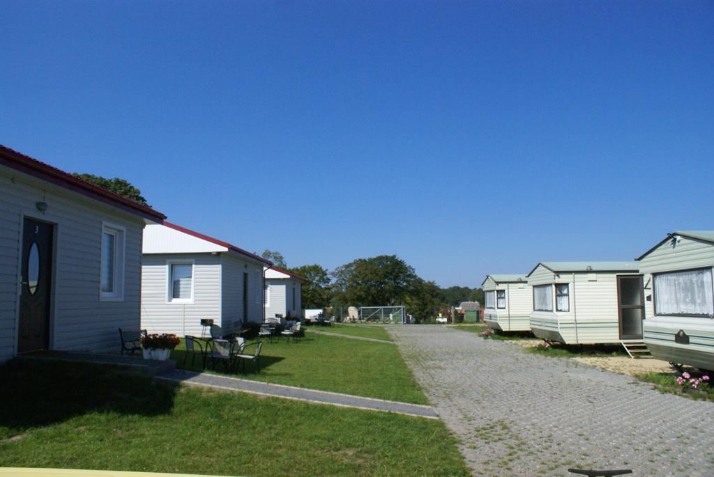 Cuma Camp Villa Sarbinowo Eksteriør billede