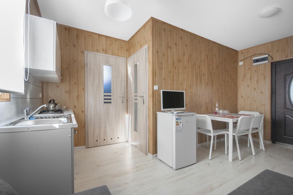 Cuma Camp Villa Sarbinowo Eksteriør billede