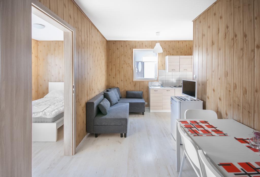 Cuma Camp Villa Sarbinowo Eksteriør billede